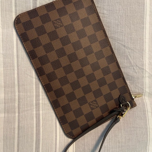 Louis Vuitton Handbags - Louis Vuitton wristlet